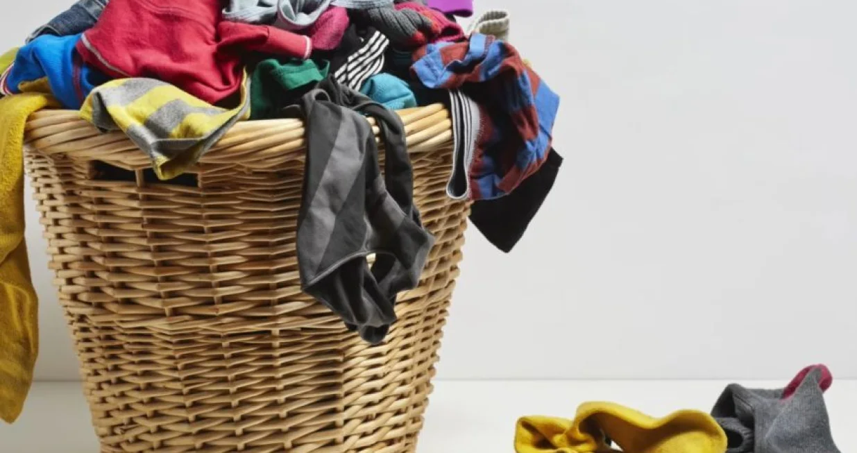 prljav veš odjeća/Mirjana Adamovic