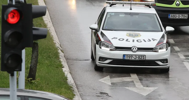 Ilustracija policijsko auto, uviđaj, sarajevo/Senad Gubelić