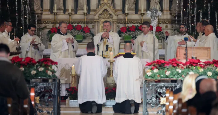 Svečana sveta misa na svetkovinu Božića u sarajevskoj Katedrali Srca Isusova/Senad Gubelić