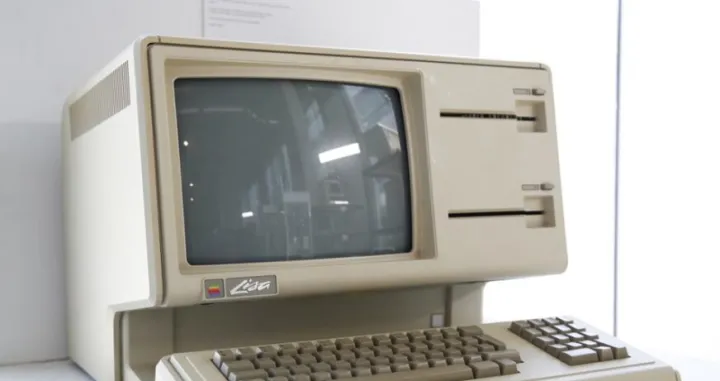 Appleov kompjuter iz 70-ih/Caroline Brehman