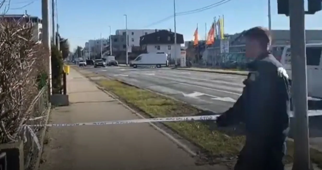 Dio grada je bio potpuno blokiran/Screenshot/