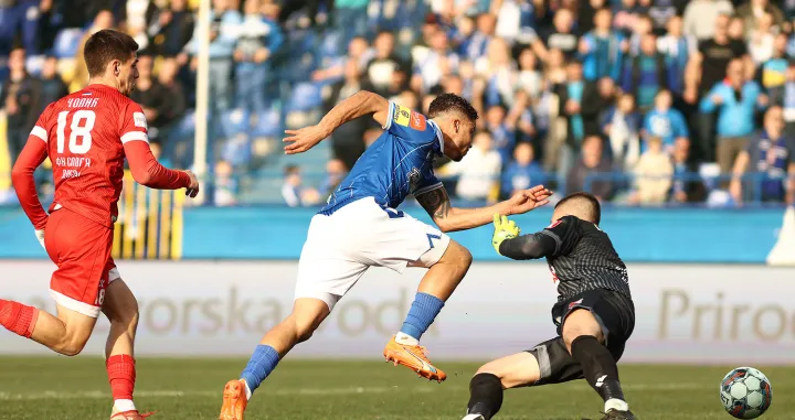 Željezničar - Sloga <br>Santos Clerismario<br>David Čolić<br>Bakir Brajlović