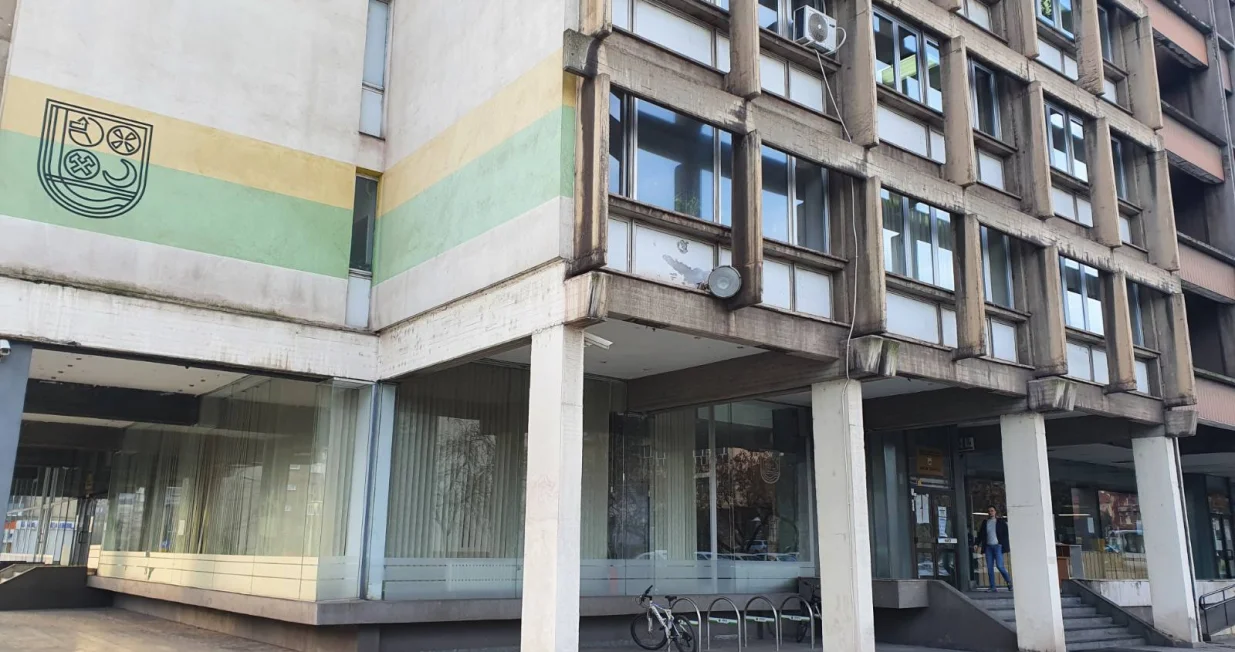 Policija je pretresala urede u Gradskoj upravi Zenica/