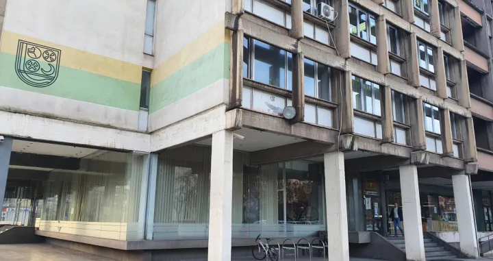 Policija je pretresala urede u Gradskoj upravi Zenica/