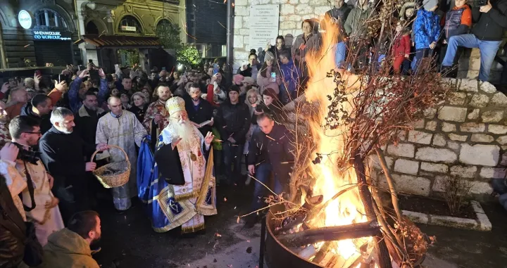 Paljenje badnjaka, Stara pravoslavna crkva Sarajevo/Anadolija/