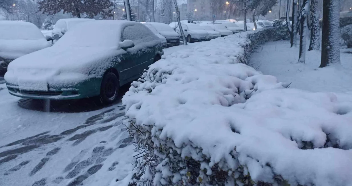 Snijeg u Sarajevu/Senad Gubelić/
