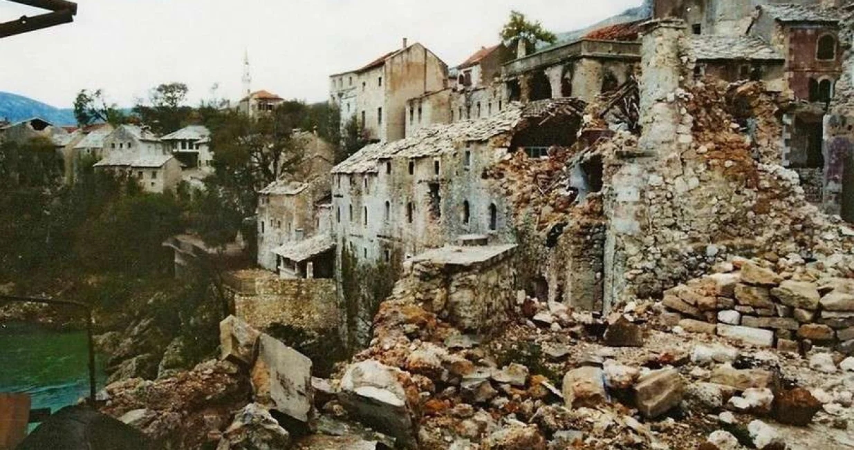 rat mostar srušene građevine ratni zločin/