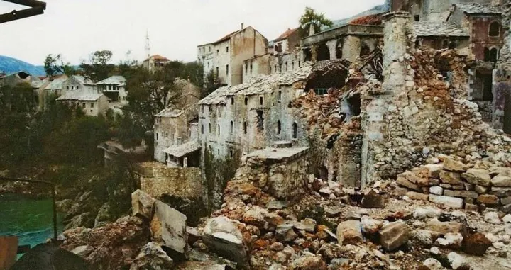 rat mostar srušene građevine ratni zločin/