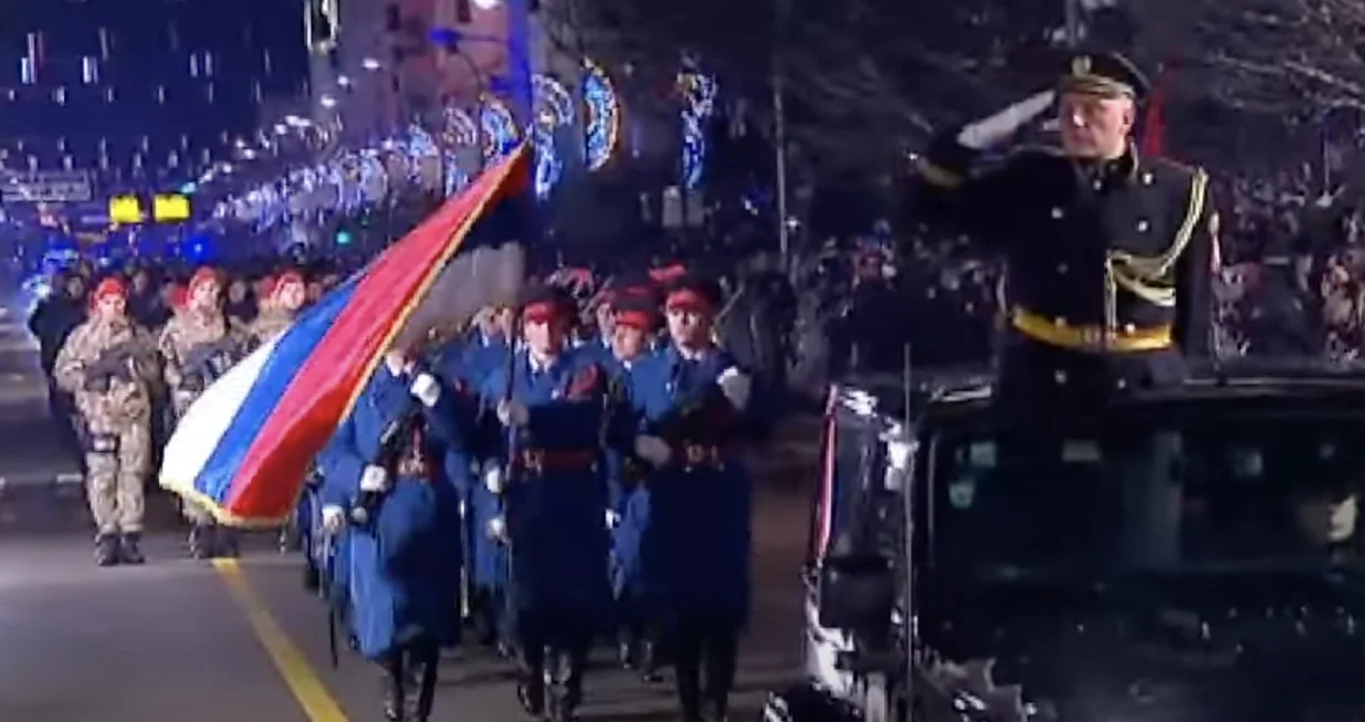 Svečani defile povodom neustavnog praznika/ YouTube/ RTRS/