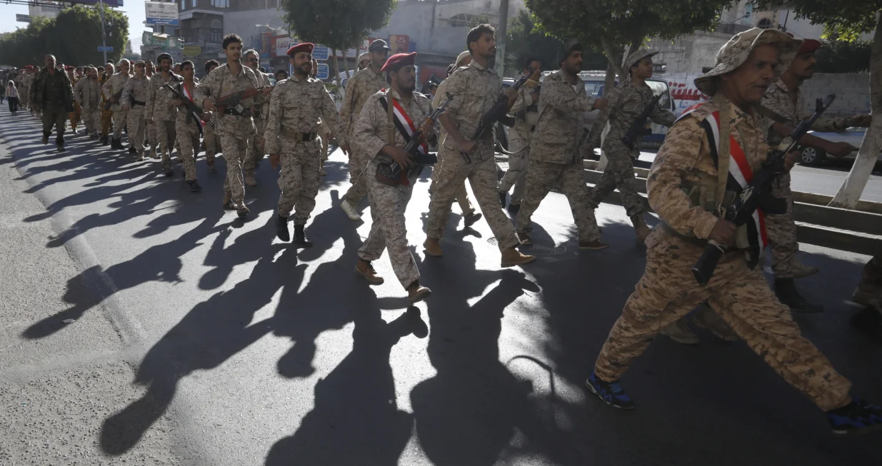 epa10390582 Houthi forces march during a military parade at a street in Sana'a, Yemen, 05 January 2023. US Special Envoy for Yemen Tim Lenderking has traveled to Saudi Arabia and Jordan to advance UN-led peace efforts and to persuade the warring parties in Yemen, including the Houthis and Saudi-backed government, to renew and expand a UN-mediated truce which expired on 02 October 2022, the US Department of State reported. The truce that went into effect on 02 April 2022, was the longest pause in fighting in Yemen since the war began in March 2015. EPA/YAHYA ARHAB/Yahya Arhab