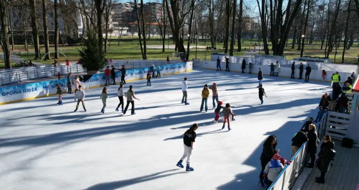 Zimska čarolija na Ilidži, Veliki park (Ilidža), klizanje/Općina Ilidža