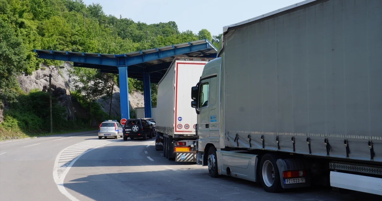 Blokirana granica između Srbije i Kosova/