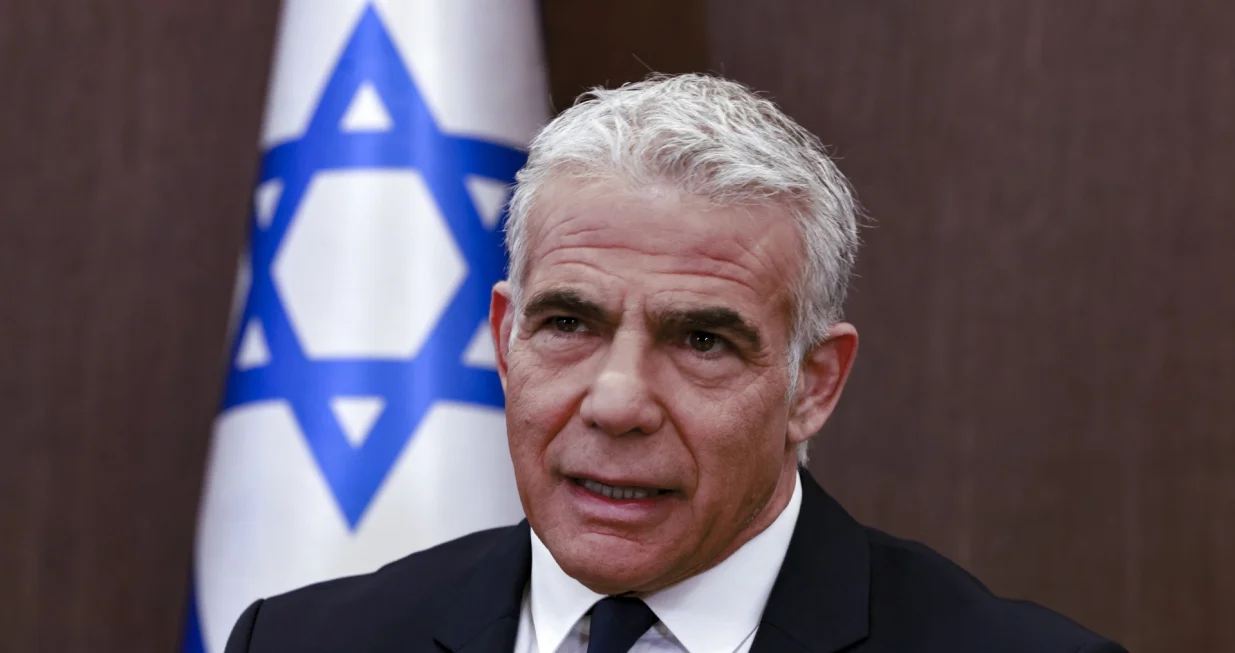 epa10315624 Israel's outgoing Prime Minister Yair Lapid heads a cabinet meeting in Jerusalem, 20 November 2022. EPA/MENAHEM KAHANA/POOL/Menahem Kahana/Pool