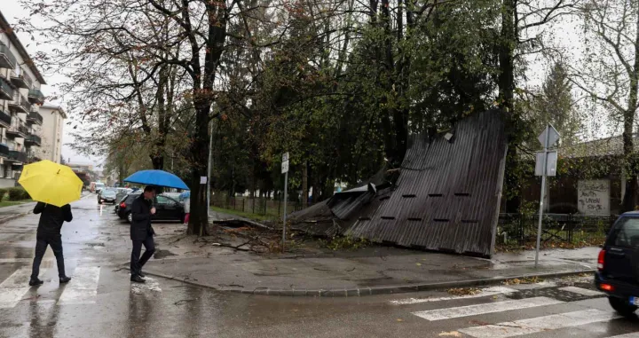 Raskrsnica kod Crvene zvijezde, budućeg društvenog centra/