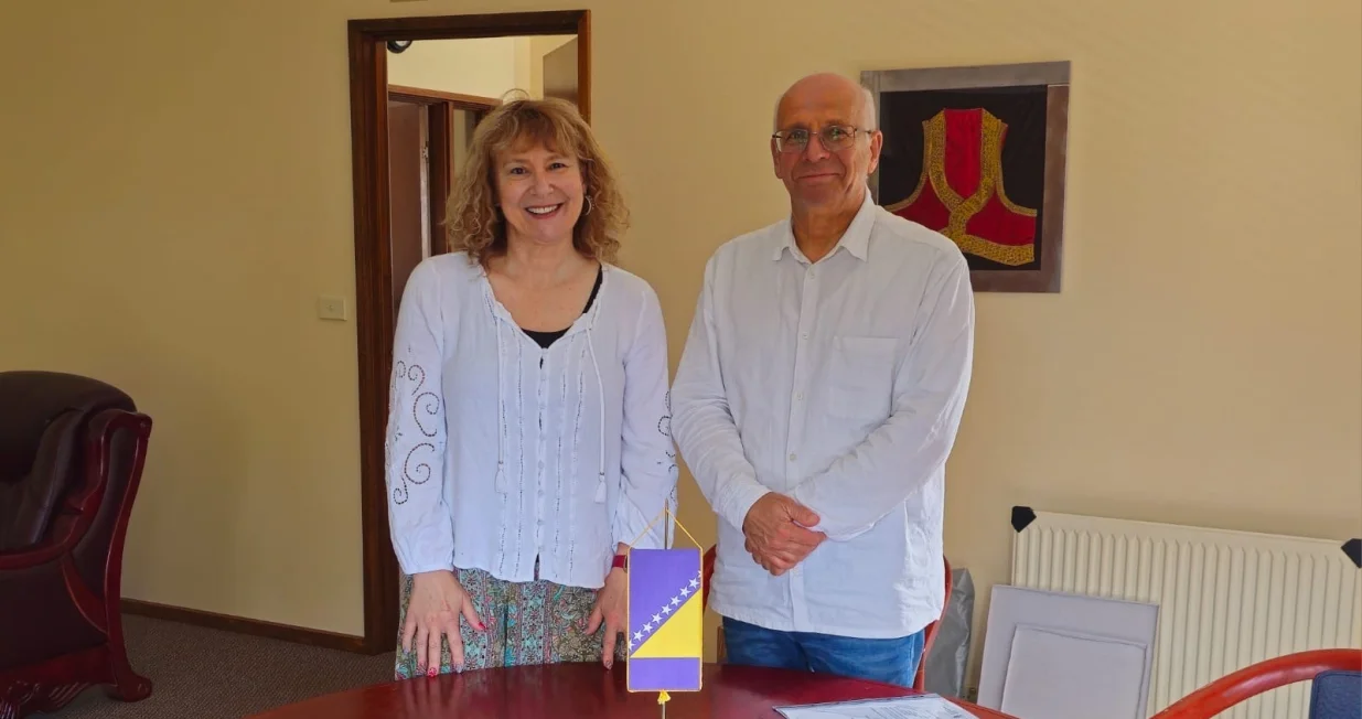 Zorica Kandić i Kemal Muftić, slike Kemala Mehmedovića, Ambasada BiH u Canberri (Canberra, Australija)/Merima Hamulić Trbojević