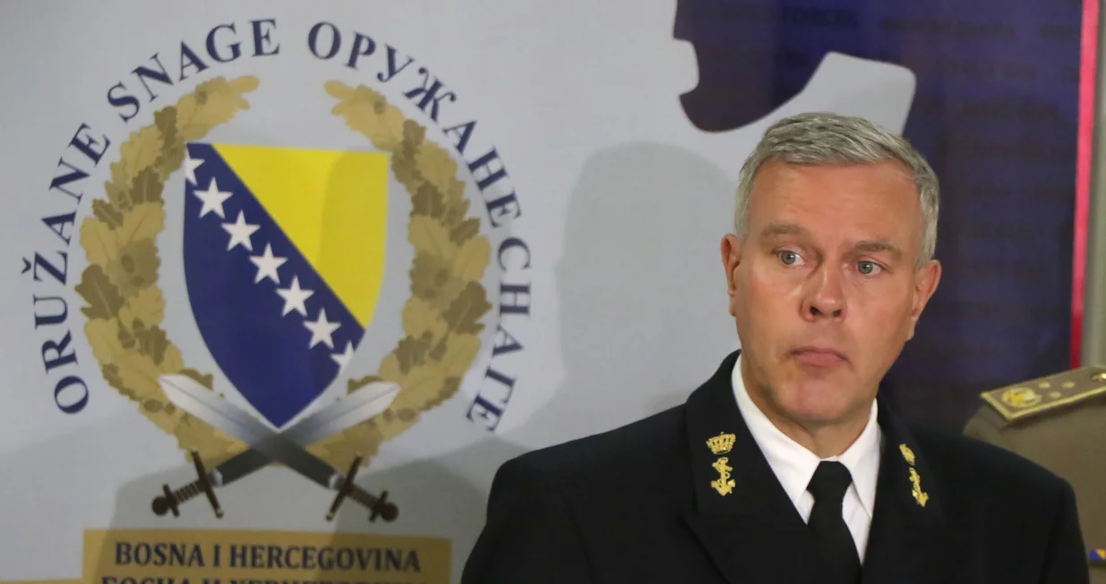 Predsjedavajući Vojnog odbora NATO-a admiral Rob Bauer i načelnik zajedničkog &scaron;taba generalpukovnik Senad Ma&scaron;ović razgovor o članstvu BiH u NATO-u/Senad Gubelić