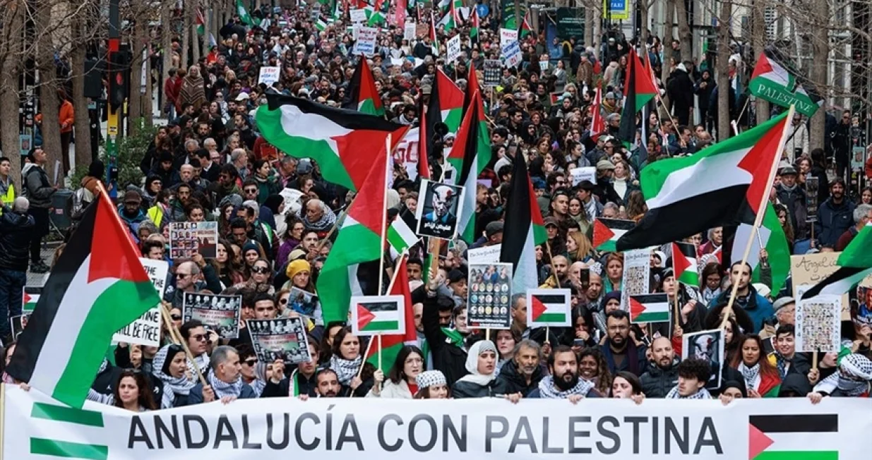 Stotine hiljada ljudi na ulicama Španije traži da se zaustavi genocid u Palestini/