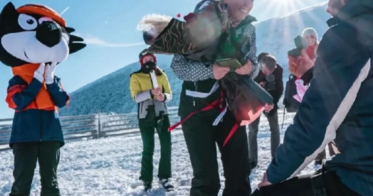 Prosidba na vrhu Bjela&scaron;nice/