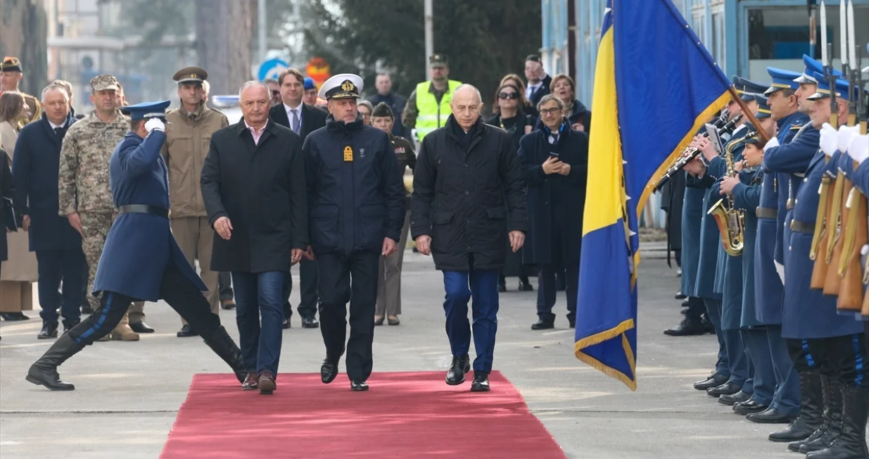 Mircea Geoana i Zukan Helez, Rajlovac/Anadolija/