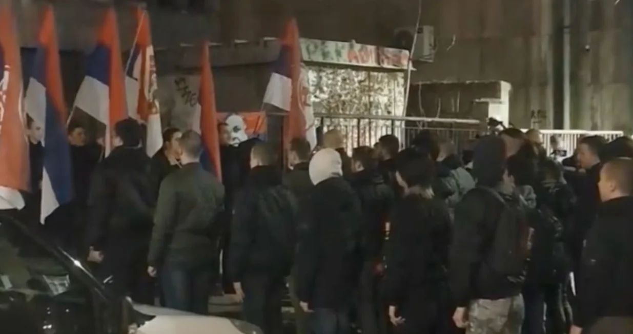 Neonacisti i ultradesničari na skupu/ X/