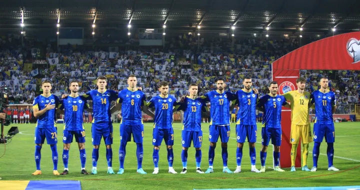 Bosna i Hercegovina - Luksemburg<br>Ibrahim &Scaron;ehić<br>Adrian Leon Bari&scaron;ić<br>Sini&scaron;a Saničanin<br>Sead Kola&scaron;inac<br>Amar Dedić<br>Benjamin Tahirović<br>Gojko Cimirot<br>Miralem Pjanić<br>Kenan Kodro<br>Miroslav Stevanović<br>Edin Džeko 