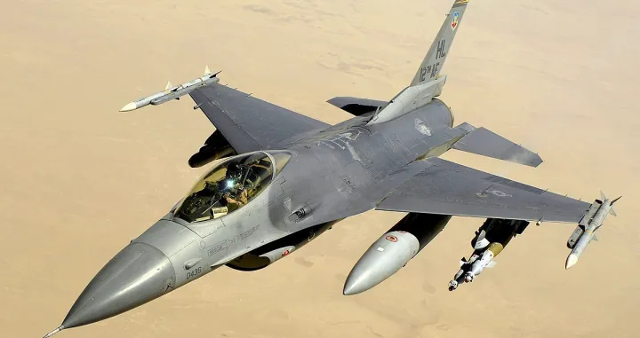f16 avion/