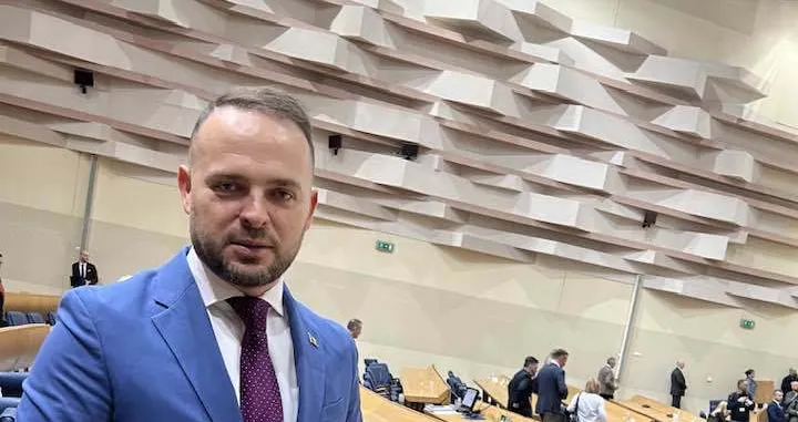 Albin Muslić, parlament/