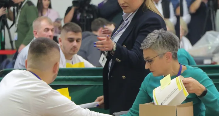 Zetra ponovno brojanje glasova za predsjednika i podpredsjednika iz Rs./Senad Gubelić