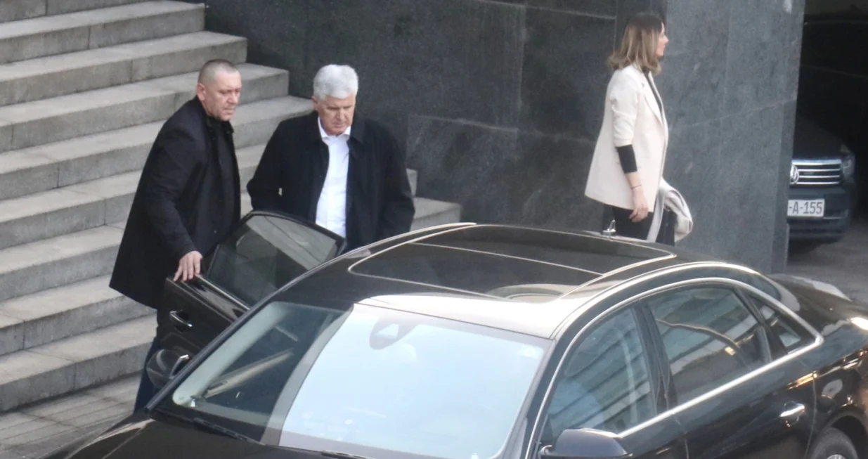 Razgovori Ćović i Trojka odgođeni/Didier Torche 