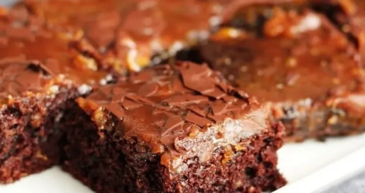 Čokoladna kocka, čokoladne kocke sa pekmezom, pekmez/Jelena Marić