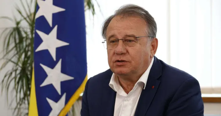 nermin nik&scaron;ić fena/