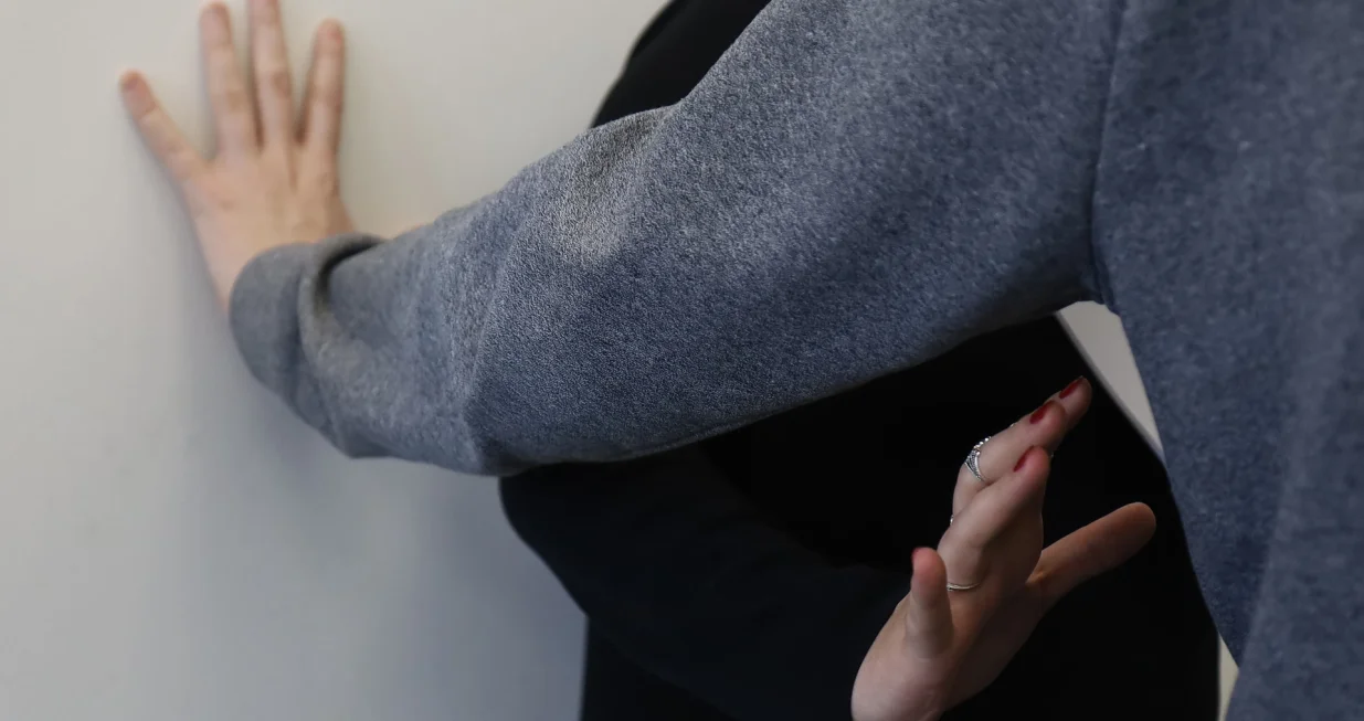 Ilustracija uznemiravanje/Senad Gubelić