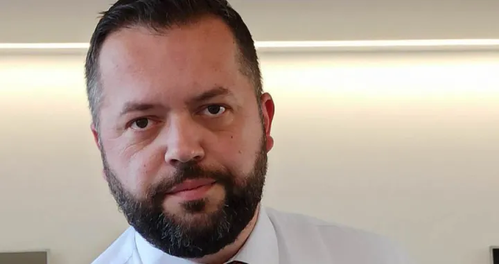 Kenan Ćosić kolume/