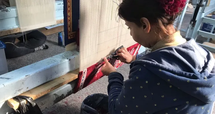 Žene ručno izrađuju ćilime/Anadolija/