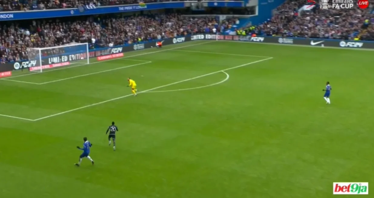 Axel Disasi - fudbaler Chelseaja