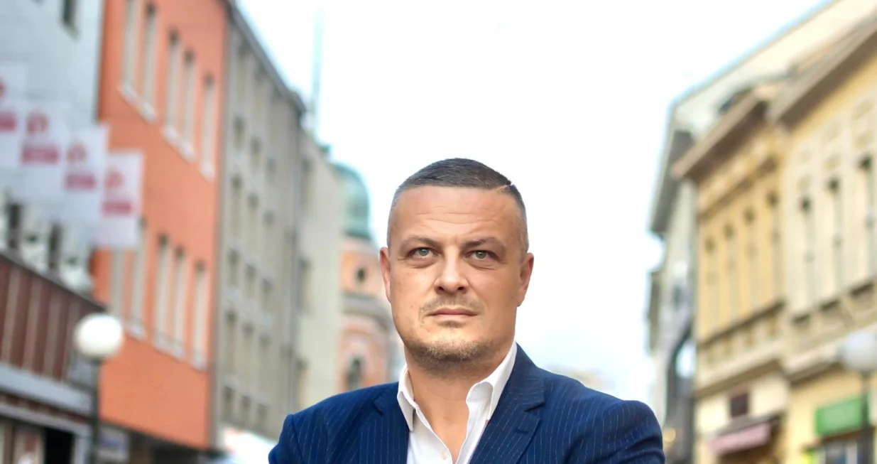 Mijatović nije birao riječi/Facebook/