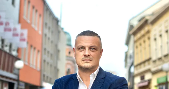 Mijatović nije birao riječi/Facebook/