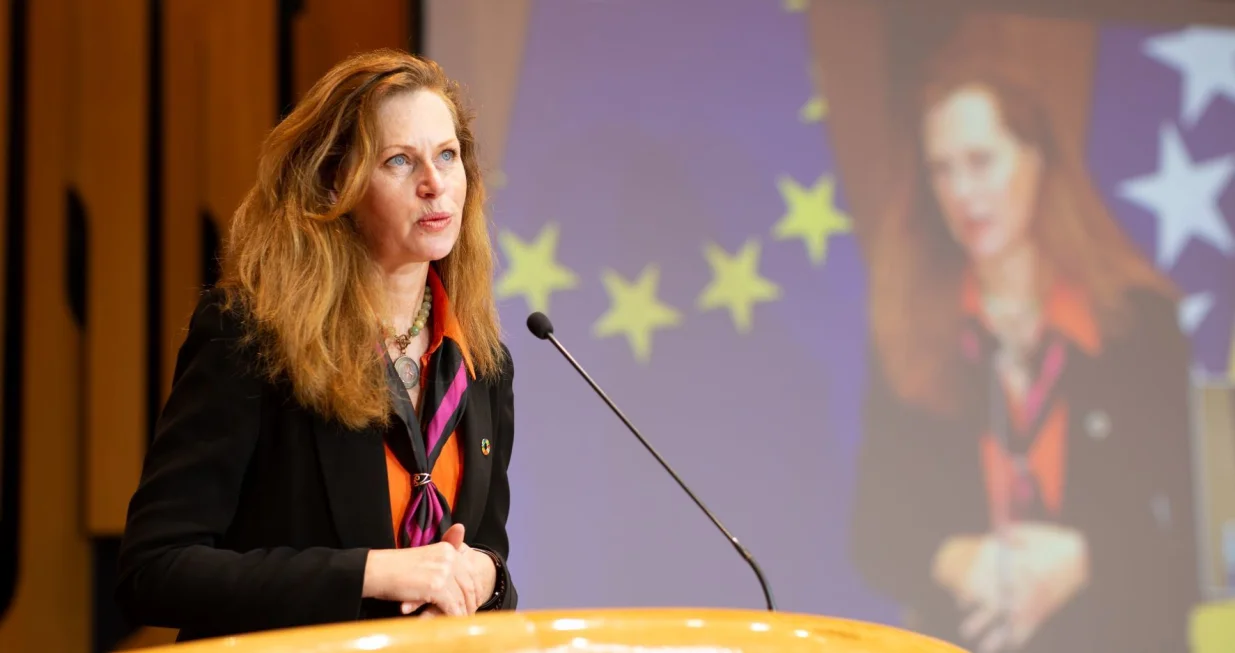 Ingrid Macdonald.jpg/