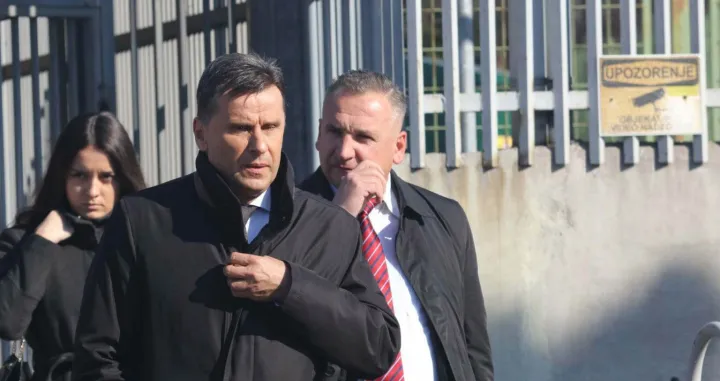 Fadil Novalic Respiratori.jpg/