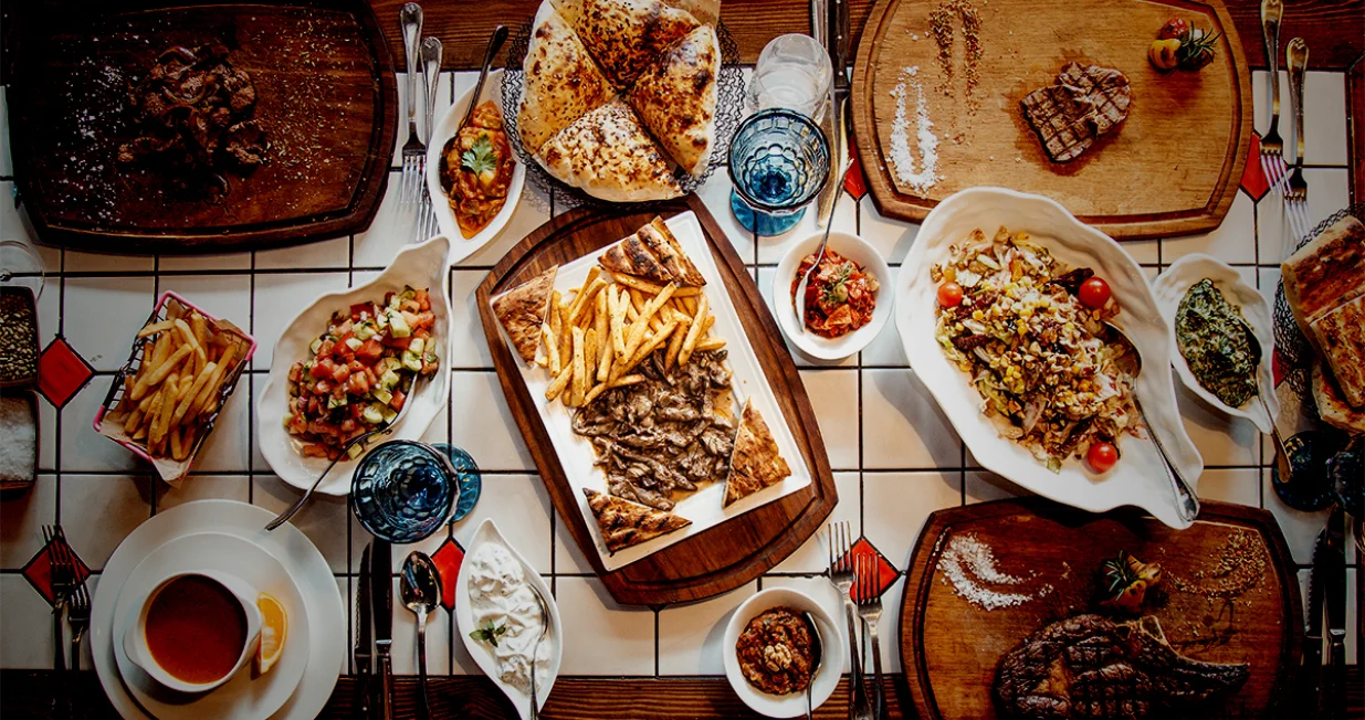 iftar, iftarska sofra, ramazan/Oslobođenje