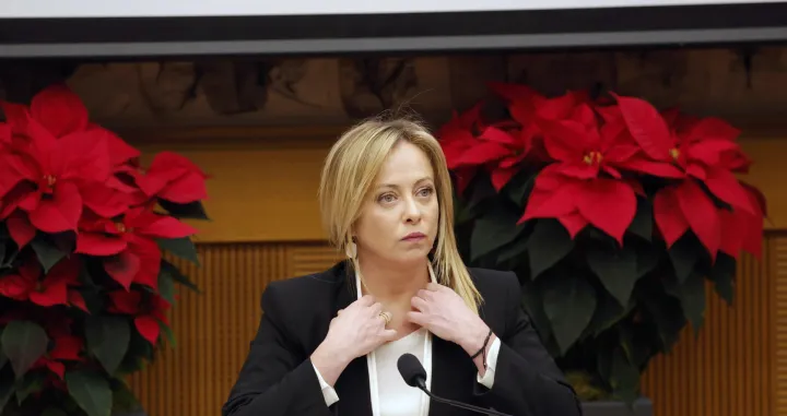 epa10381262 Italian Prime Minister Giorgia Meloni attends a press conference in Rome, Italy 29 December 2022. EPA/GIUSEPPE LAMI/Giuseppe Lami