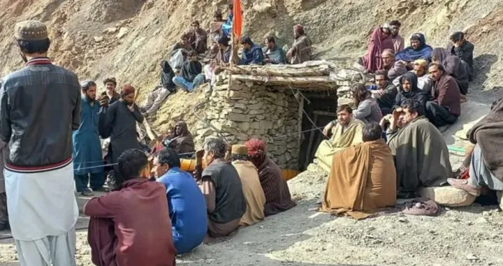 Preživjeli prevezeni u bolnicu/X.com/