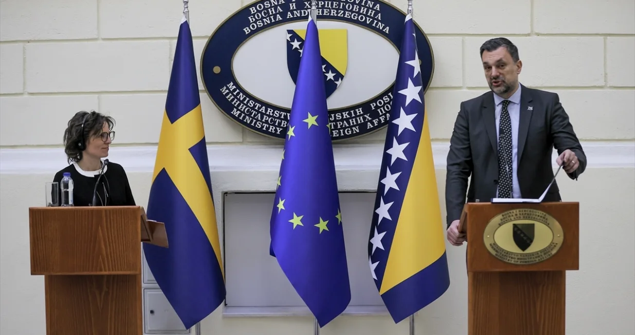 Jessika Roswall i Elmedin Konaković nakon sastanka/Anadolija/