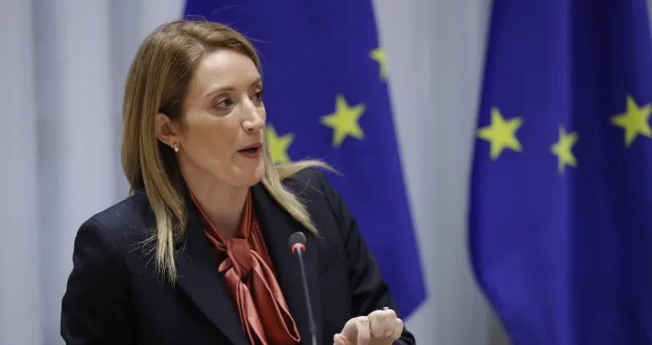 epa10366948 European Parliament President Roberta Metsola attends a signature ceremony on 'European Declaration on Digital Rights and Principles' on the sideline of EU Summit in Brussels, Belgium, 15 December 2022. EU leaders will meet in Brussels on the day to discuss Russia's war against Ukraine, energy and economy, security and defense issues as well as the EU's southern neighborhood and external relations. EPA/OLIVIER HOSLET/POOL/Olivier Hoslet/Pool