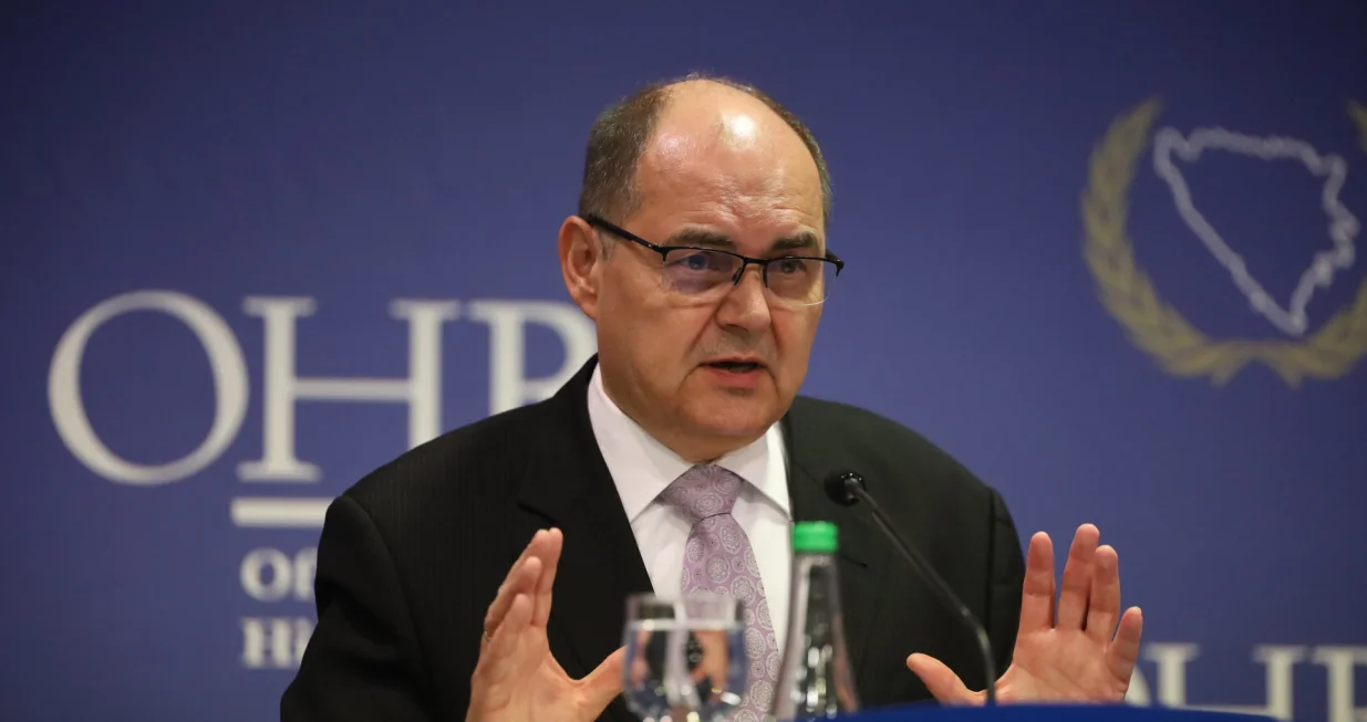 Visoki predstavnik Christian Schmidt nametnuo tehničke izmjene Izbornog zakona u Bosni i Hercegovini./Senad Gubelić