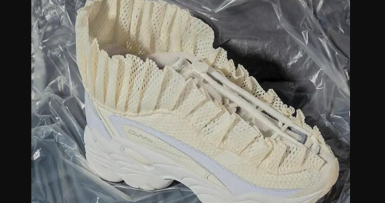 Urnebesne reakcije na nove Reebok tenisice: 'Mogu li i filtrirati kafu?'/Instagram/reebokltd