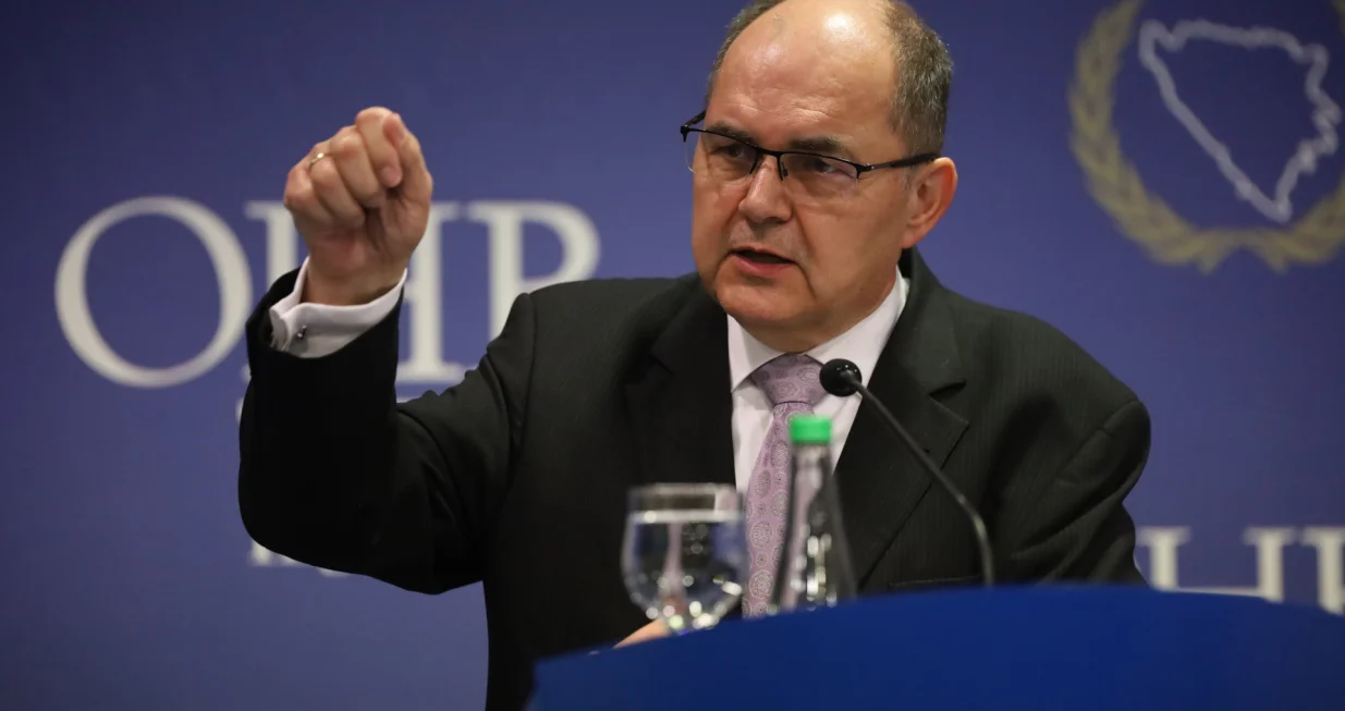 Visoki predstavnik Christian Schmidt nametnuo tehničke izmjene Izbornog zakona u Bosni i Hercegovini./Senad Gubelić