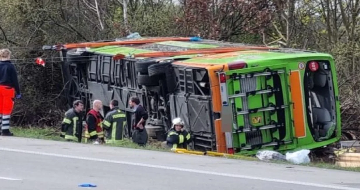 flixbus autobus prevrnut Foto: Bild.de/