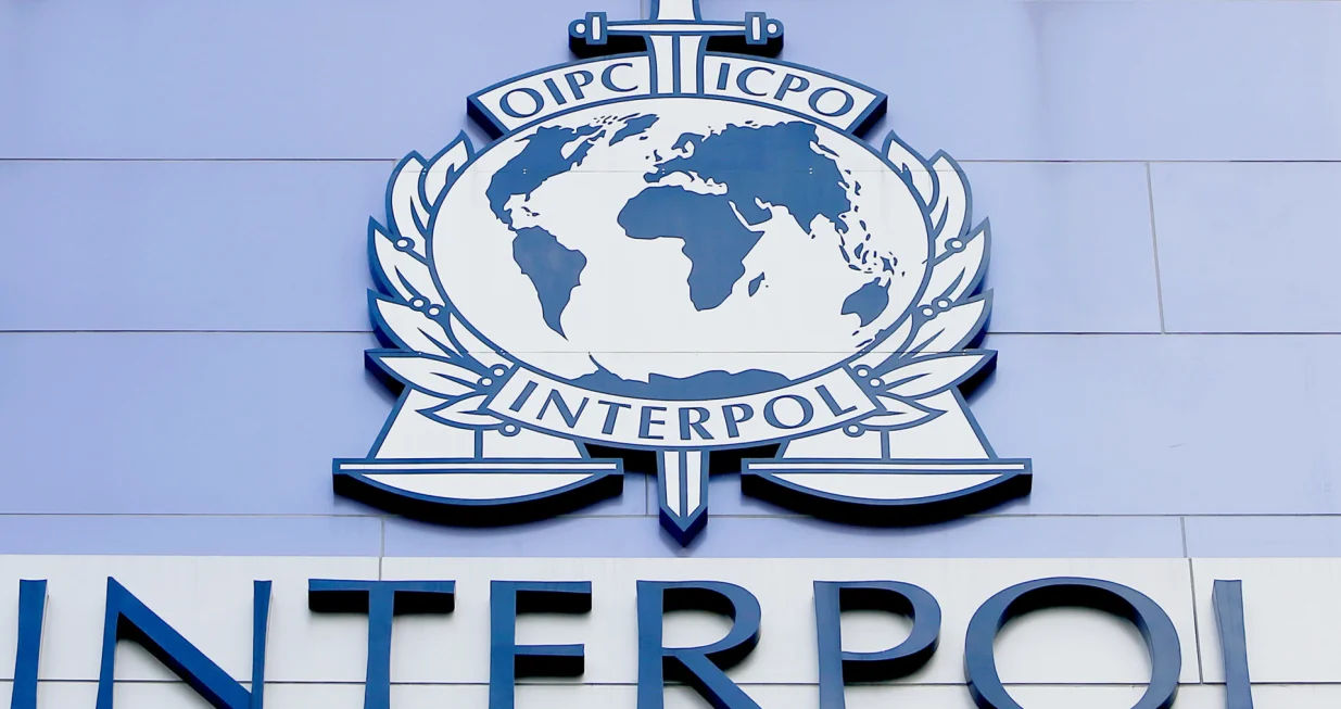 Interpol izdao dvije potjernice/