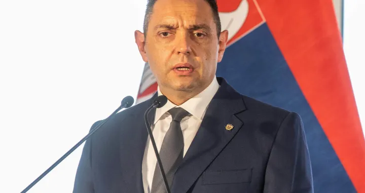 epa09497354 Serbian Interior Minister Aleksandar Vulin speaks during a press conference with Hungarian Minister of Foreign Affairs and Trade Peter Szijjarto during the ceremonial inauguration of an interconnector between their two countries' gas networks in Kiskundorozsma, Hungary, 30 September 2021. EPA/Tibor Rosta HUNGARY OUT/Tibor Rosta